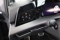 VW Golf VIII Variant 1.5 eTSI R-Line DSG