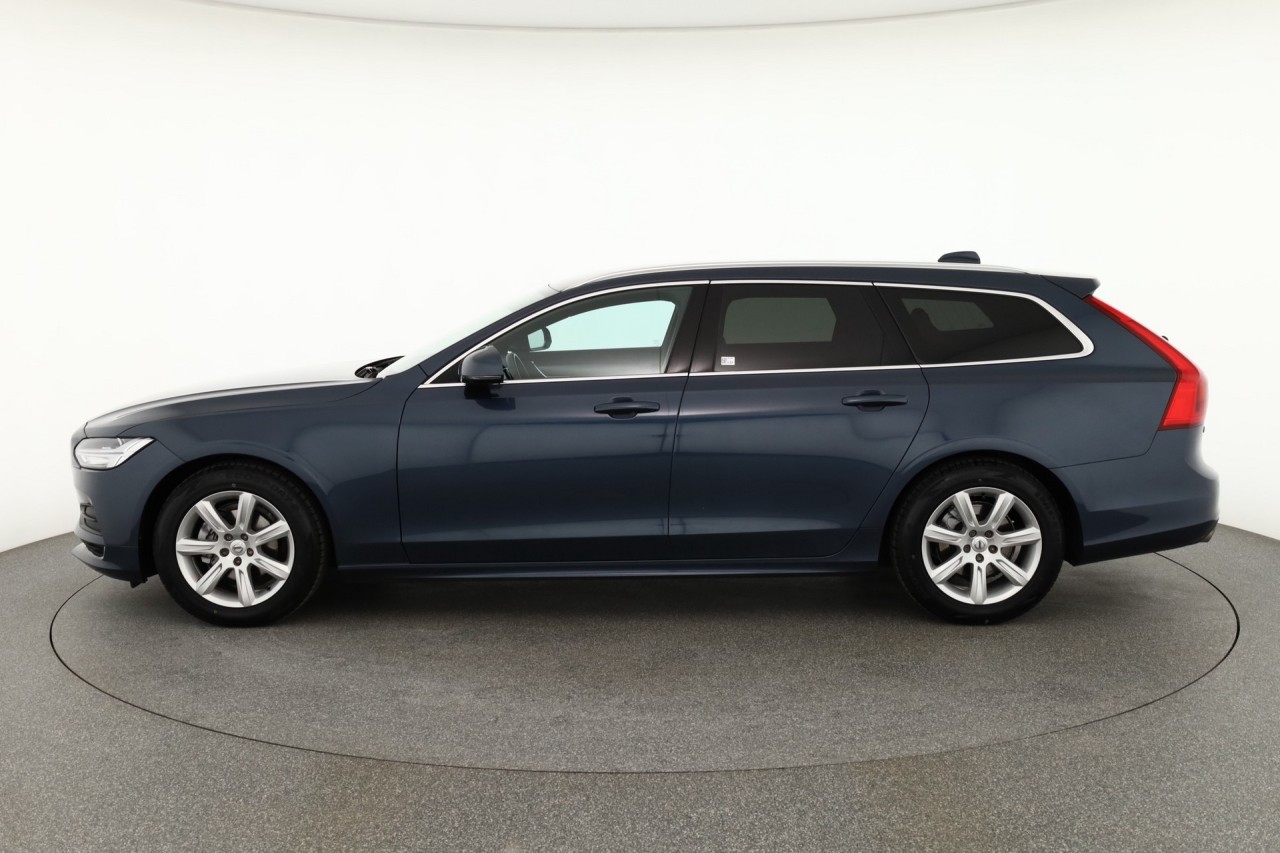 Volvo V90 D4 Momentum