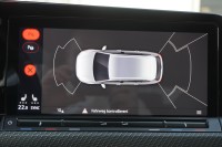 VW Golf VIII Variant 2.0 TDI R-Line DSG