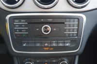 Mercedes-Benz GLA 180 Urban