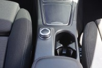 Mercedes-Benz B 180 B180