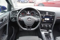 VW Golf VII 1.5 TSI Variant Highline R-Line