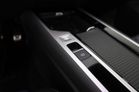 VW Passat Variant R-Line 2.0 TSI DSG