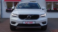 Volvo XC 40 T2 2WD Momentum Pro