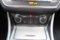 Mercedes-Benz A 220 A220 4Matic Urban 4-Matic 7G-DCT