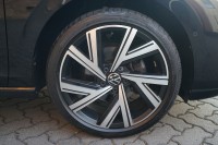 VW Golf VIII Variant 1.5 TSI Active