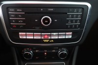 Mercedes-Benz CLA 200 Shooting Brake AMG Line