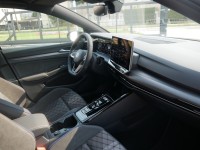 VW Golf VIII Variant 1.5 eTSI R-Line DSG