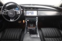 Jaguar XF 25d Portfolio AWD AT