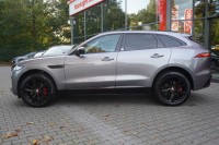Jaguar F-Pace F-PACE 2.0 M-Hybrid R-Dynamic Black AWD Aut.