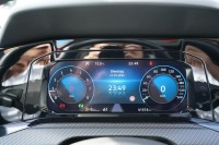 VW Golf VIII Variant 2.0 R-Line