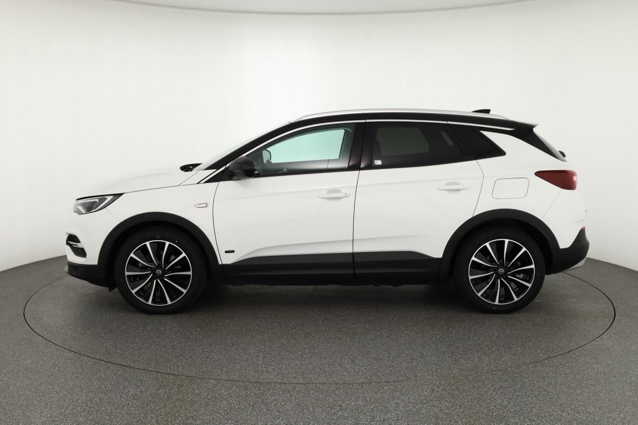 Opel Grandland X 1.6 T Hybrid Ultimate