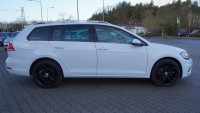 VW Golf VII Variant 1.5 TSI DSG Highline