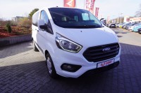 Ford Transit Custom L1 9-Sitzer