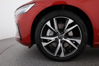 Volvo V60 B4 R Design