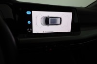 VW Golf VIII Variant 1.0 TSI Life