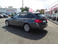 BMW 320 320i xDrive Advantage