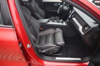 Volvo S60 2.0 M-Hybrid Ultimate Dark AWD