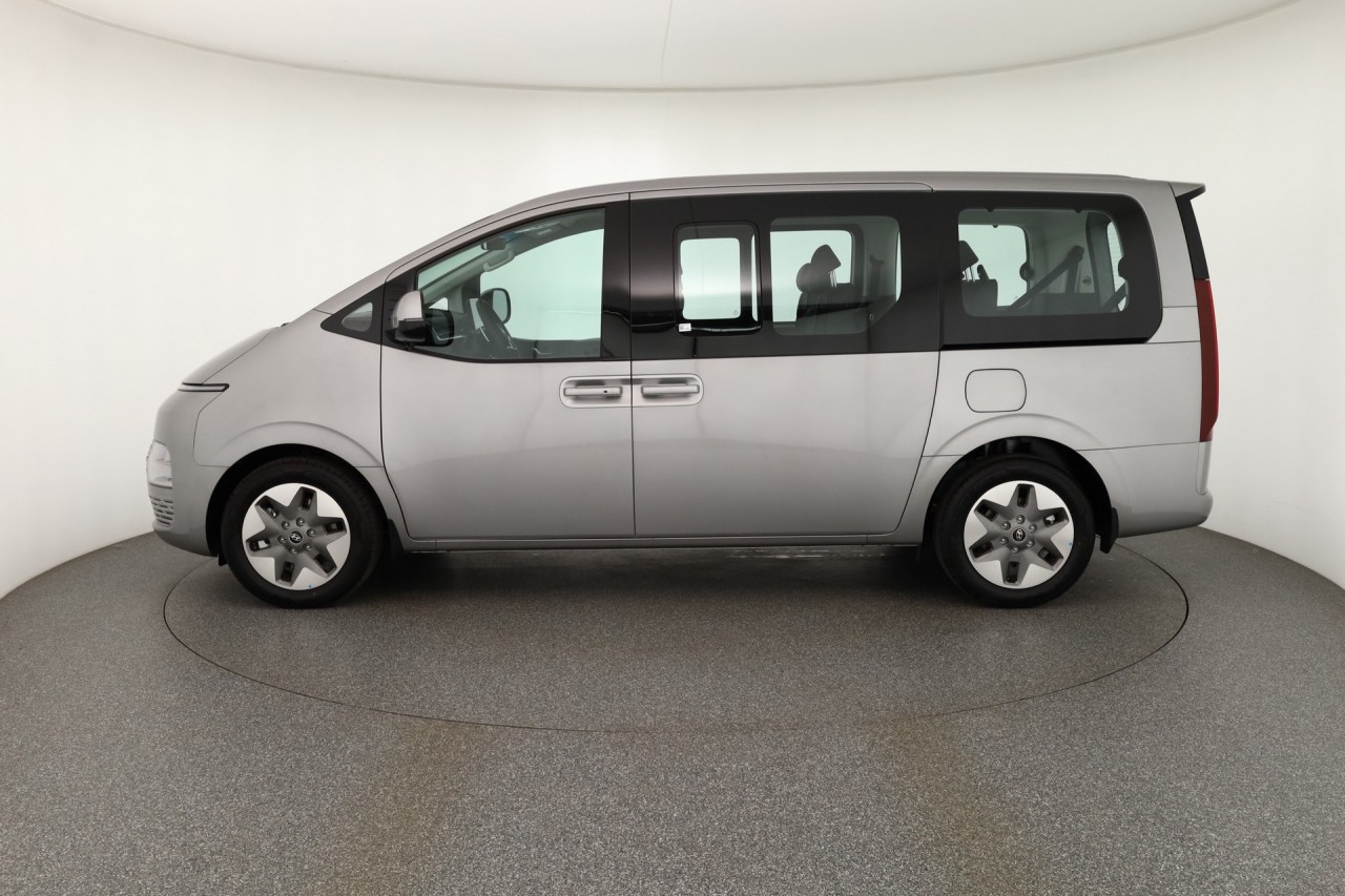 Hyundai Staria 1.6 T-GDI HEV Aut.
