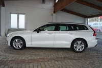 Volvo V60 Kombi 2.0 M-Hybrid Plus Dark