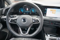 VW Golf VIII Variant 1.5 TSI R-Line
