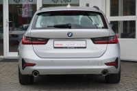 BMW 320 320d xDrive Advantage