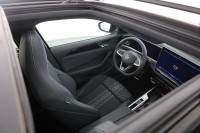 VW Passat Variant R-Line BlackStyle 2.0 TSI 4M DSG