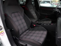 VW Golf VIII 2.0 GTI DSG