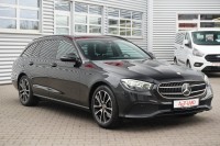 Mercedes-Benz E 200 E220d T Avantgarde