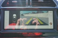 Jaguar XE 2.0 R-Dynamic Black