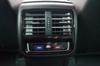 VW Passat Variant 1.8 TSI DSG R-Line