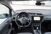 VW Touran 1.5 TSI DSG IQ.DRIVE