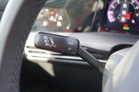 VW Golf VIII Variant 1.5 eTSI R-Line DSG