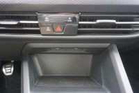 VW Golf VIII 1.0 TSI United
