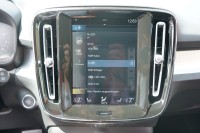 Volvo XC 40 T3 2WD Momentum Pro