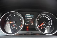 VW Golf VII 1.5 TSI Variant Highline R-Line