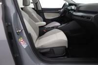 VW Golf VIII Variant 2.0 TSI DSG Style