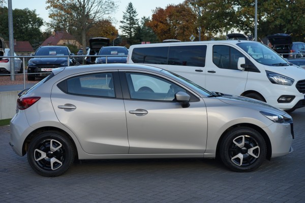Mazda 2 1.5 Center-Line