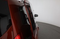 Ford Tourneo Courier 1.0 EB Titanium