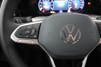 VW Golf VIII 1.0 TSI