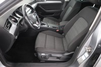 VW Passat Variant 1.5 TSI DSG Business