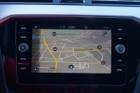 VW Passat Variant 2.0 TSI DSG R-Line