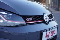VW Golf 2.0 TSI GTI TCR
