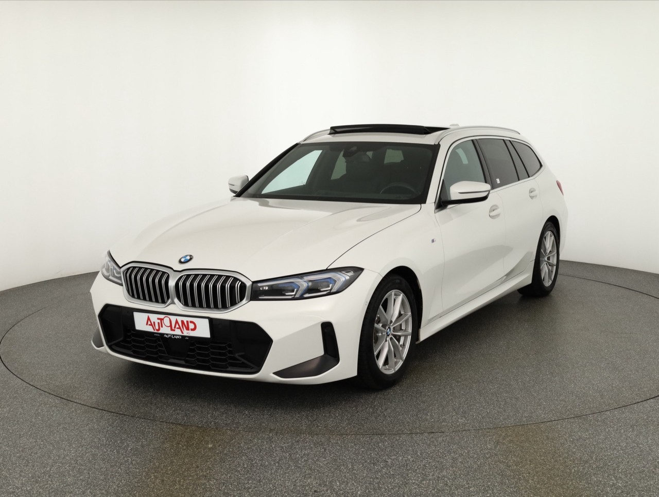 BMW 3 330e M-Sport Touring Mhev Aut.