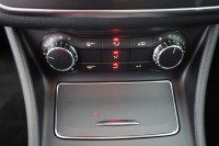 Mercedes-Benz GLA 180 Urban