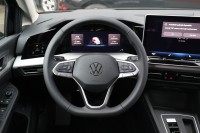 VW Golf VIII Variant 1.5 TSI DSG