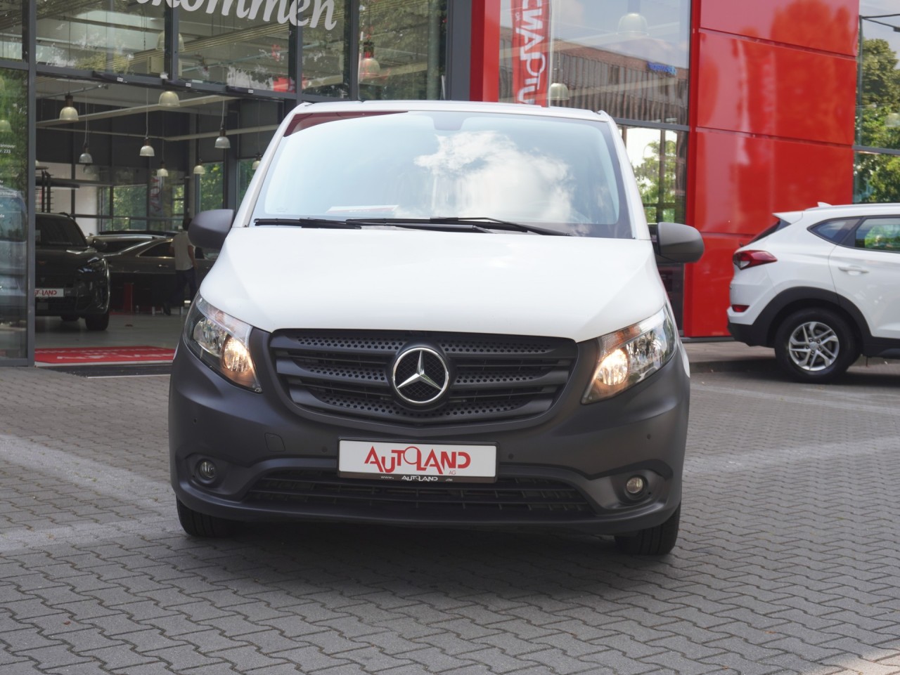 Mercedes-Benz Vito Tourer extralang 8-Sitzer