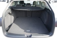 VW Golf VIII Variant 1.5 eTSI DSG Life