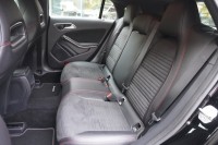 Mercedes-Benz Shooting Brake CLA 200 AMG Line