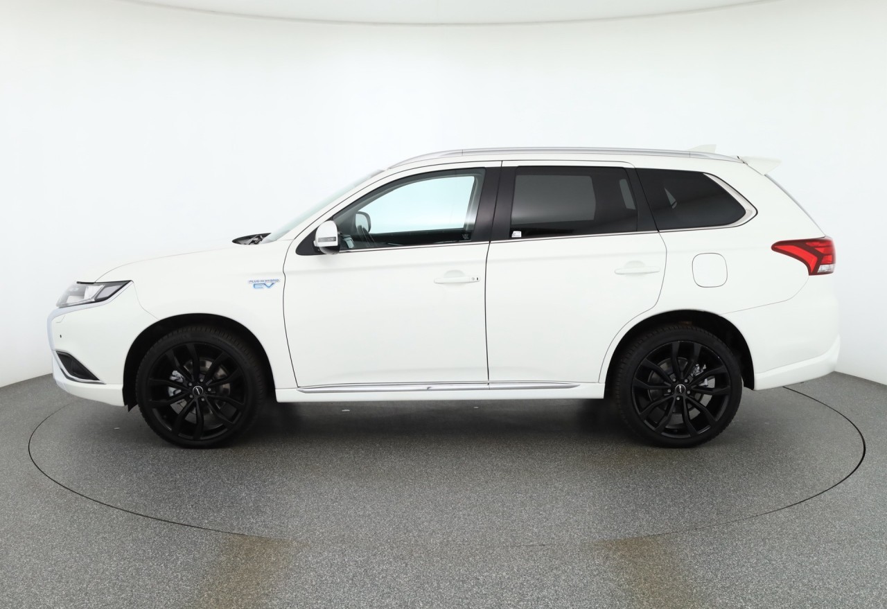 Mitsubishi Outlander 2.4 PHEV 4WD